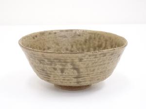 一葉造　灰釉茶碗